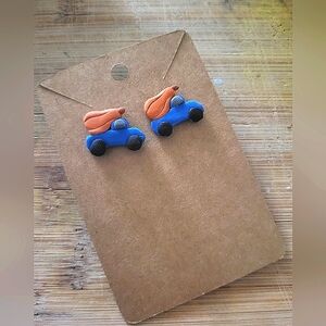 Fall Truck Carrying Pumpkin Earrings